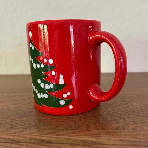Wechterbach Festive Red Christmas Tree Mug - Picture 2 of 3